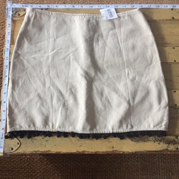 NWT ANTHROPOLOGIE BOHO EMBROIDERED MINI SKIRT XS M - Picture 11 of 14